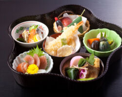花かご膳 3,740円(税込)
