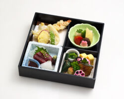 太秦 2,600円(税込)